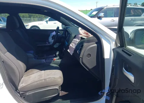 2017 Dodge Charger Sxt Rwd z USA, uszkodzony, nr VIN 2C3CDXHG8HH562686